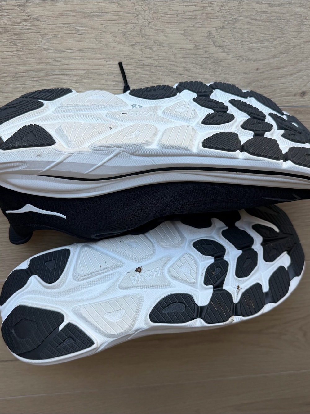 Men's HOKA Clifton 10 Road Running Shoes - Picture 3 of 5